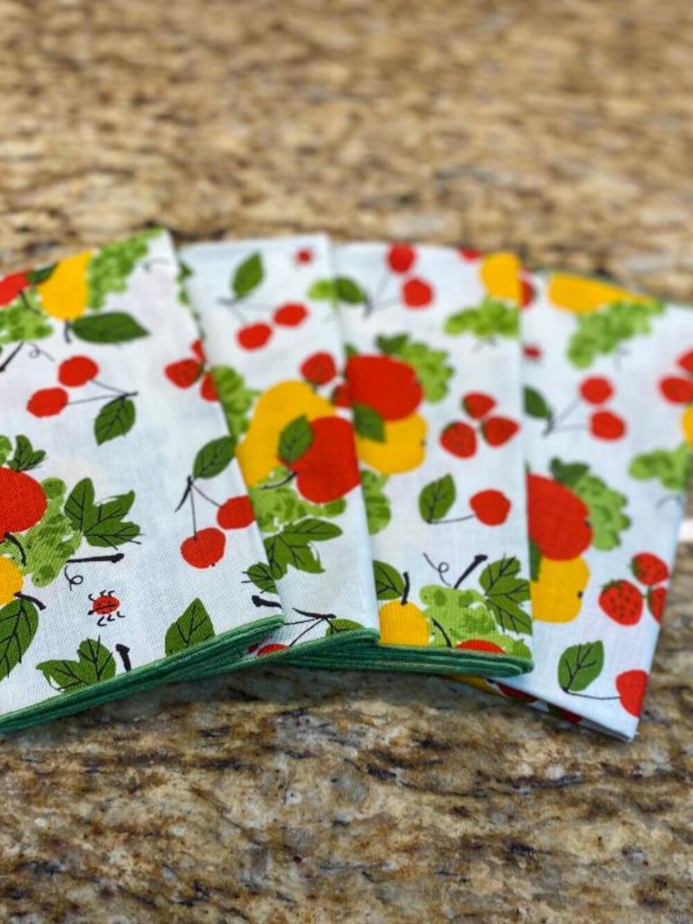 Vintage Vera Neumann? Napkins x 4, New Condition